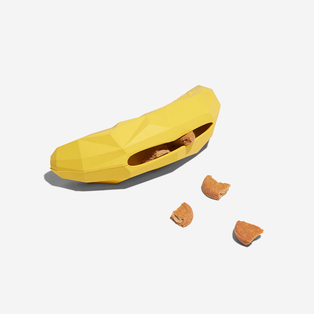 https://www.zeedog.com/cdn/shop/products/zeedog-dog-toy-super-banana_main-3_2048x2048.jpg?v=1644431804